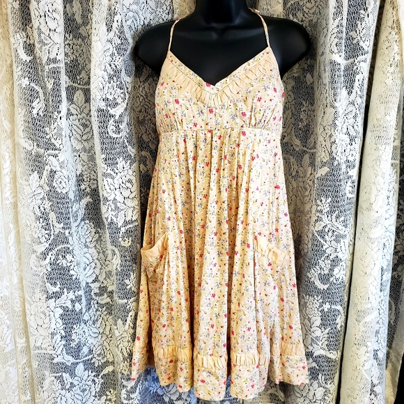 Cottage Prairie Dress - Picture 1 of 6